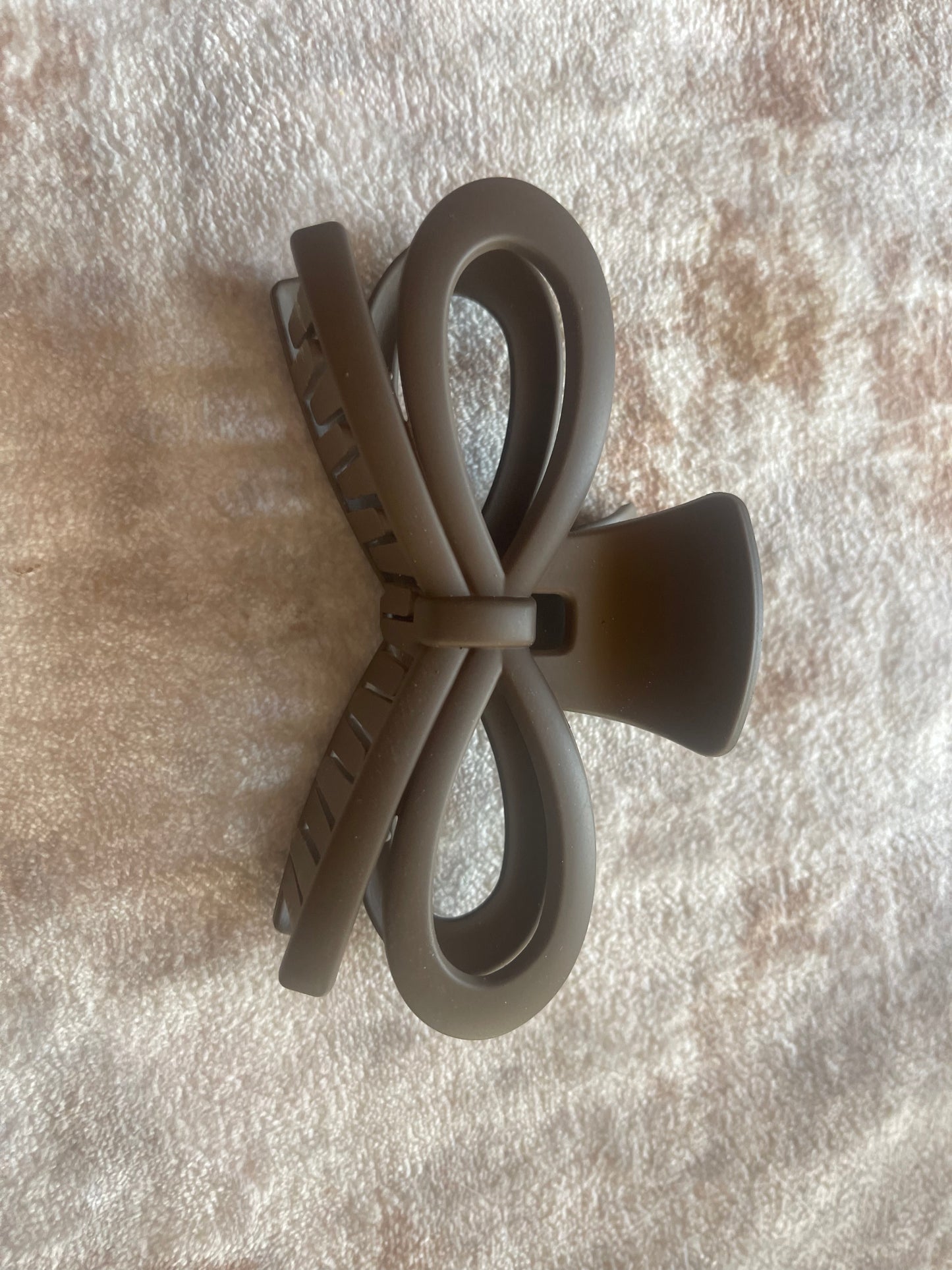 Ribbon Claw Clip