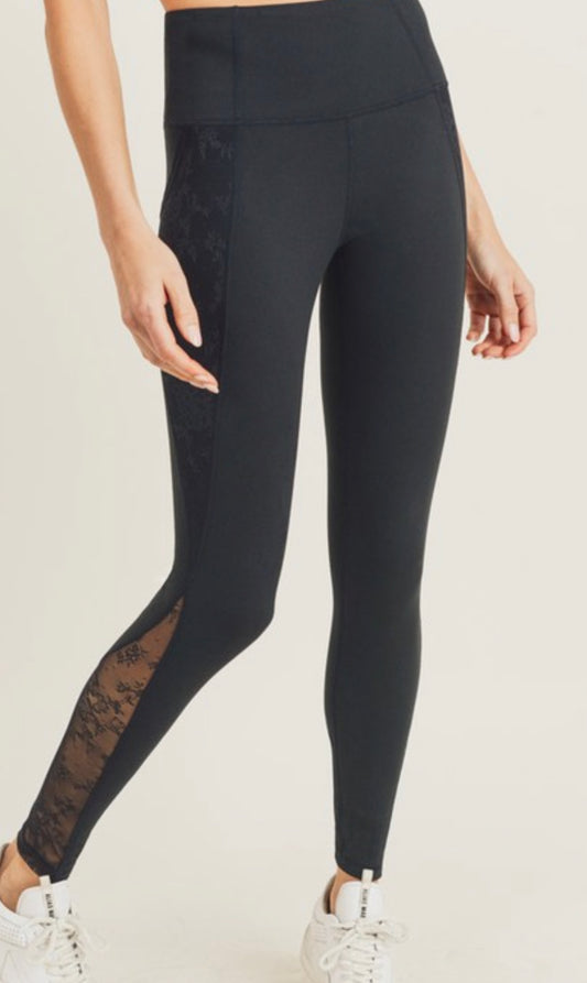 HIGHWAISTED LEGGINGS W/ FLORAL LACE